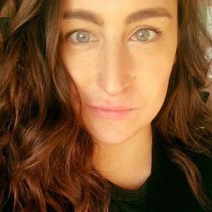 Meet your Posher, Kasey jean